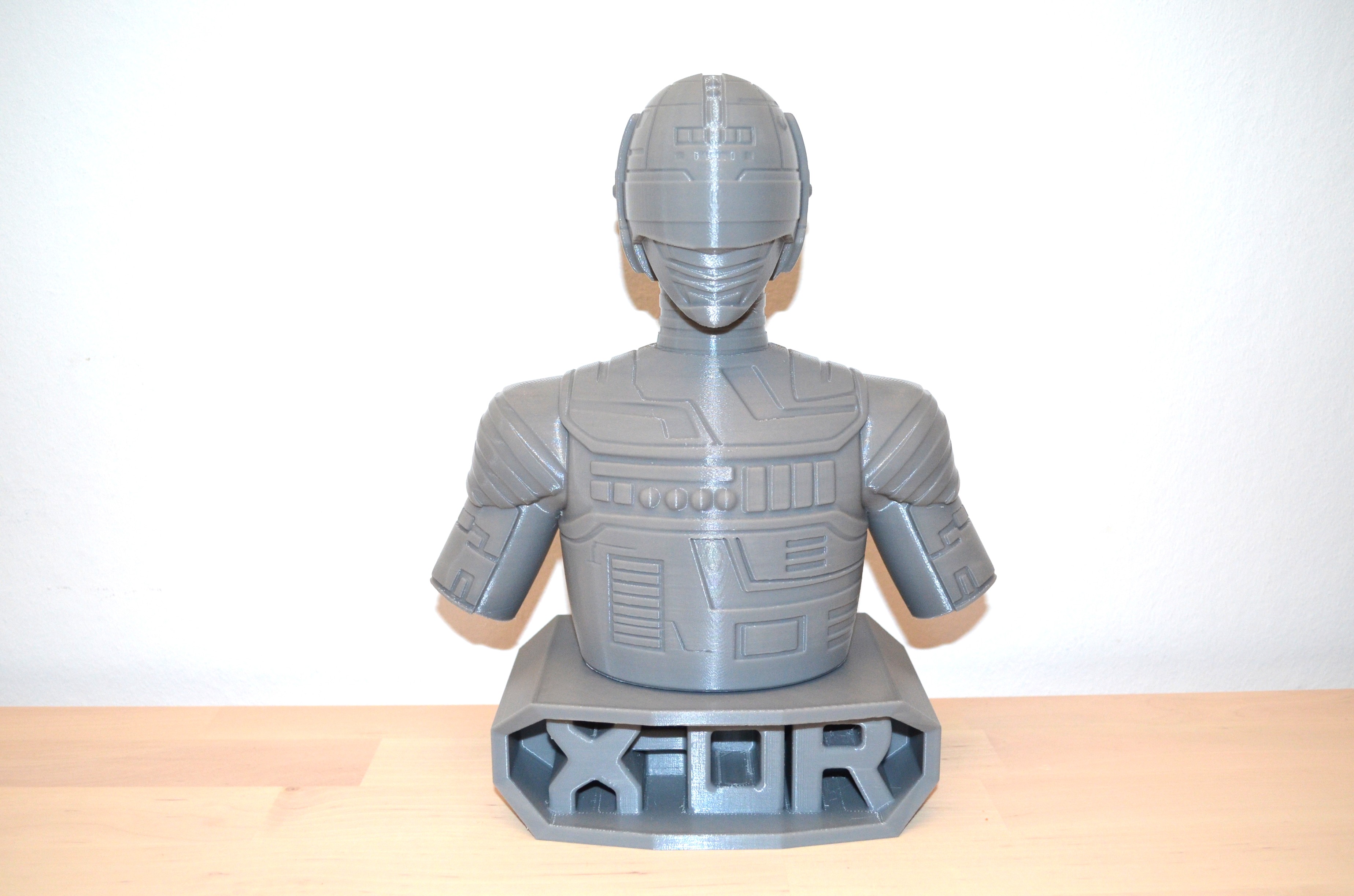 Buste X-OR